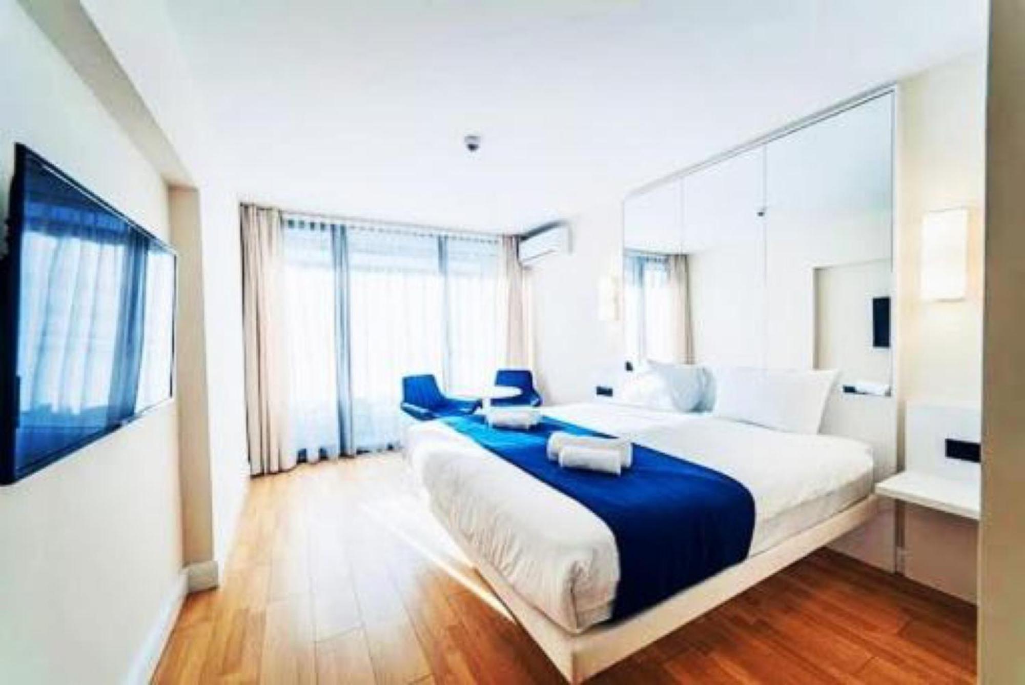 Delux Sea View Aparthotel In Orbi City Batoumi Extérieur photo