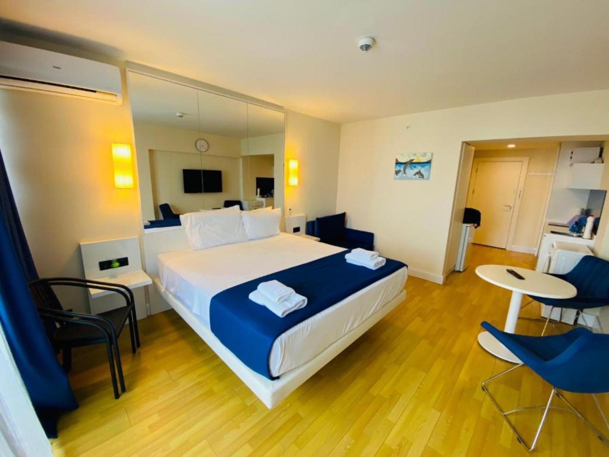 Delux Sea View Aparthotel In Orbi City Batoumi Extérieur photo