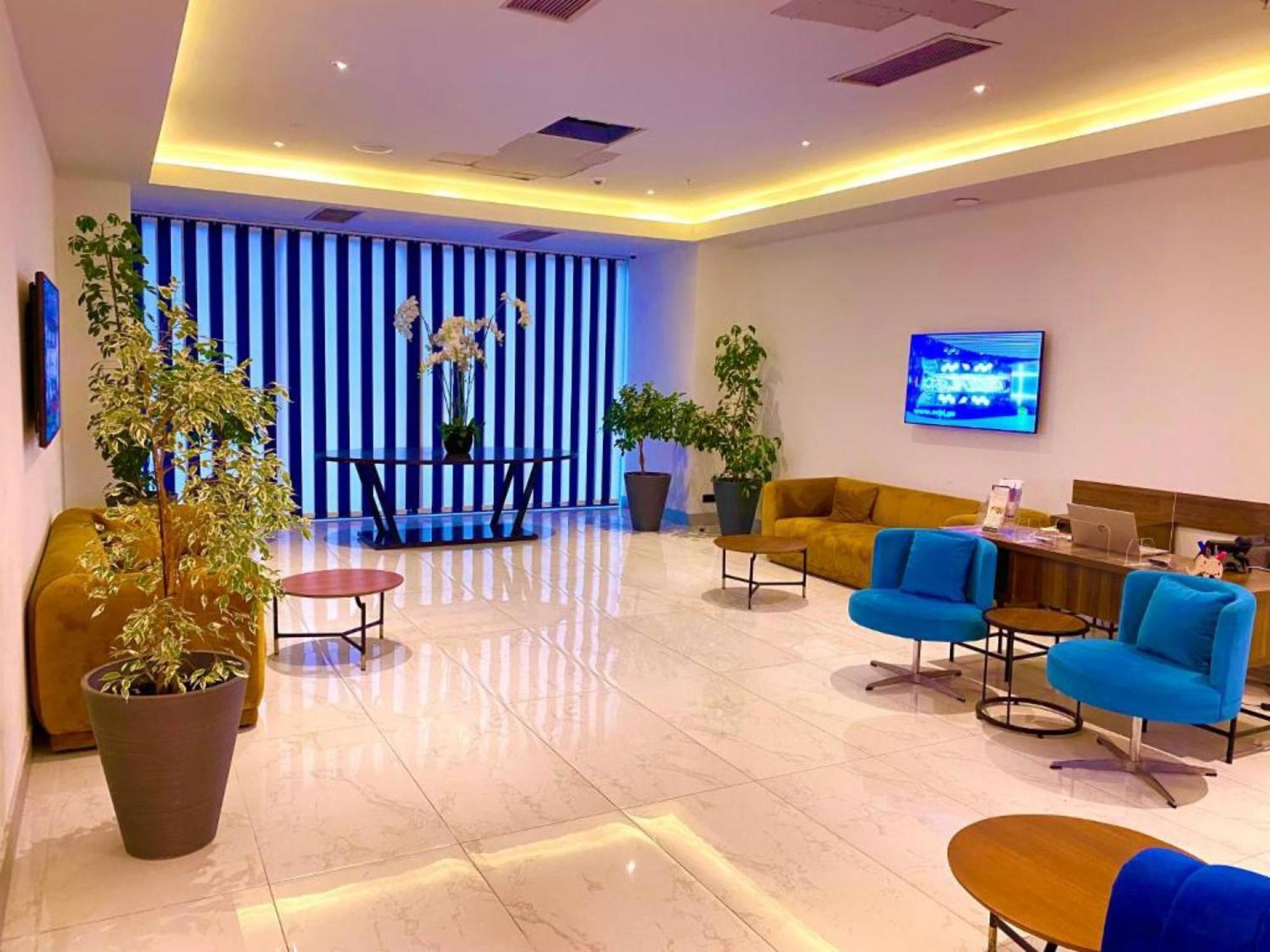Delux Sea View Aparthotel In Orbi City Batoumi Extérieur photo