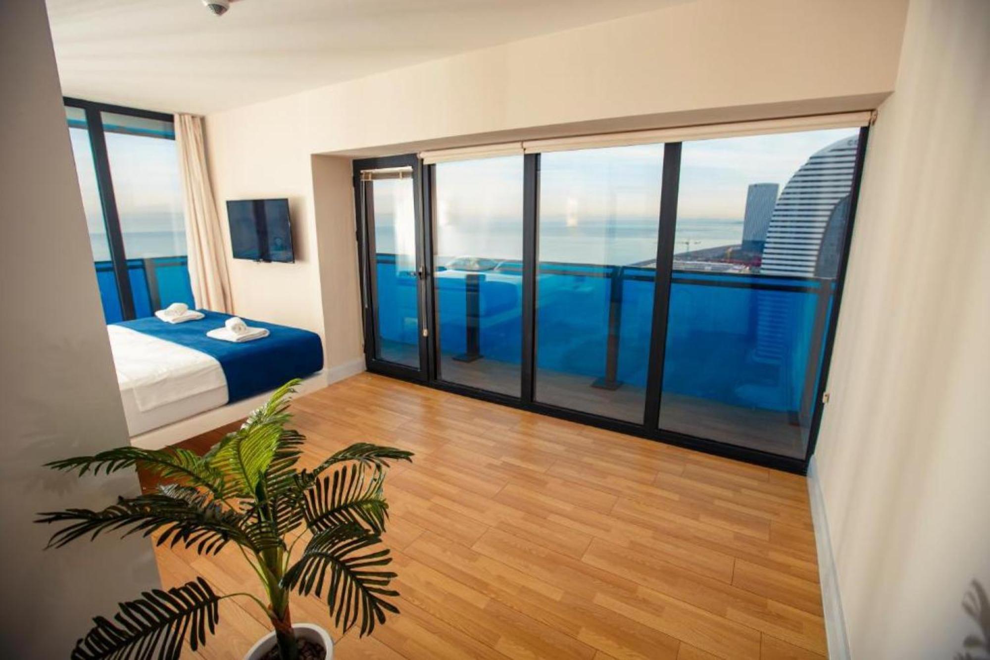 Delux Sea View Aparthotel In Orbi City Batoumi Extérieur photo